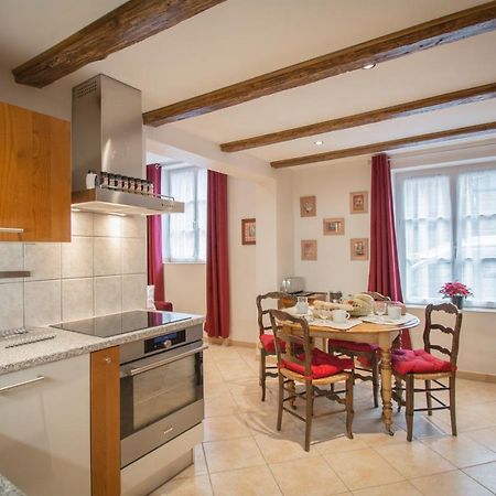 Gite **** Des Bains Strasbourg Exteriör bild