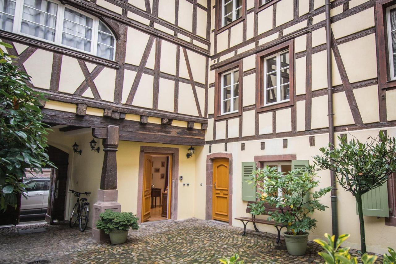 Gite **** Des Bains Strasbourg Exteriör bild